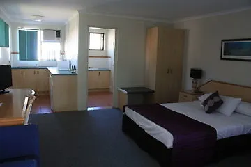 ***  Kondari Hotel Hervey Bay Australia